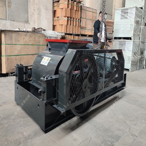 2PGC450X500狼牙破碎機發往湖南婁底破碎冰塊