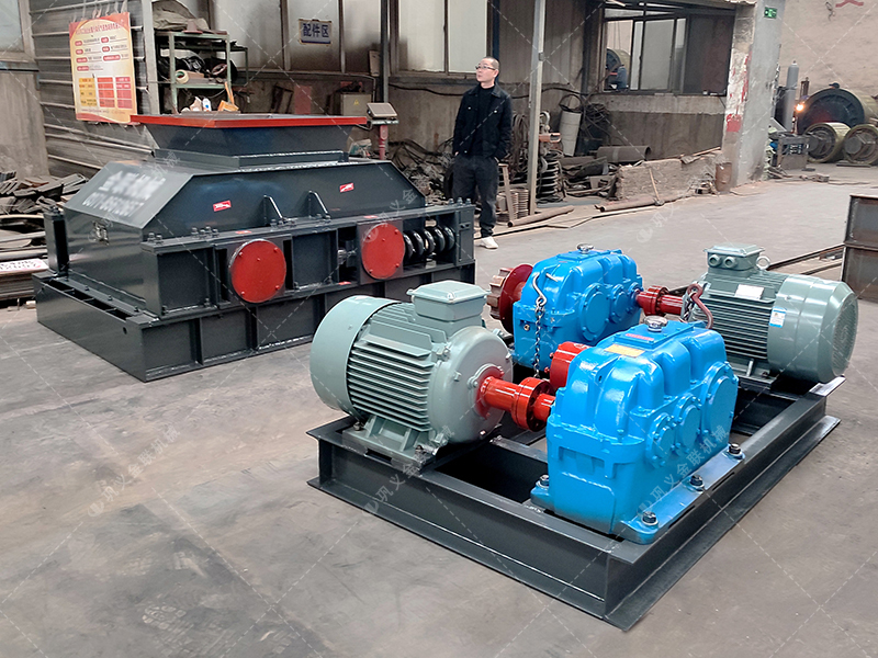 2PGC600X900雙齒輥式破碎機發往青海