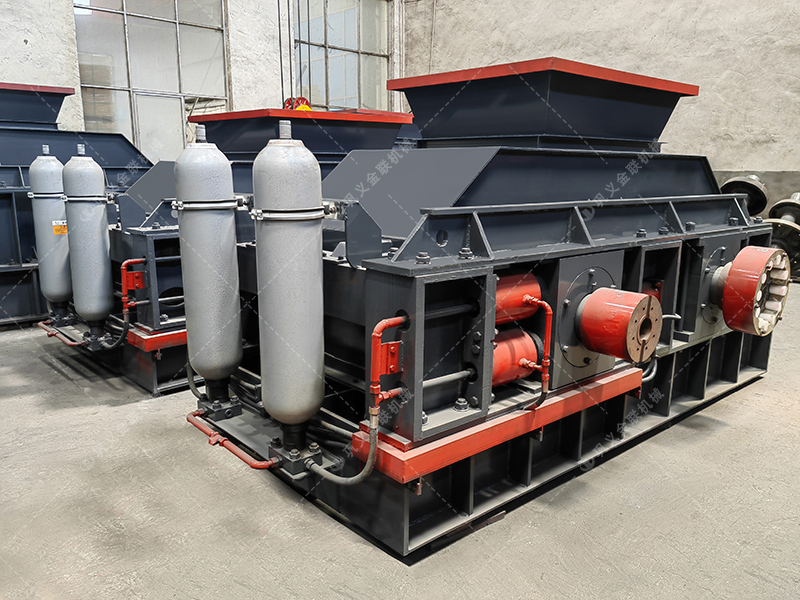 石頭碎成砂子能不能用？液壓對輥制砂機制砂效果怎么樣？